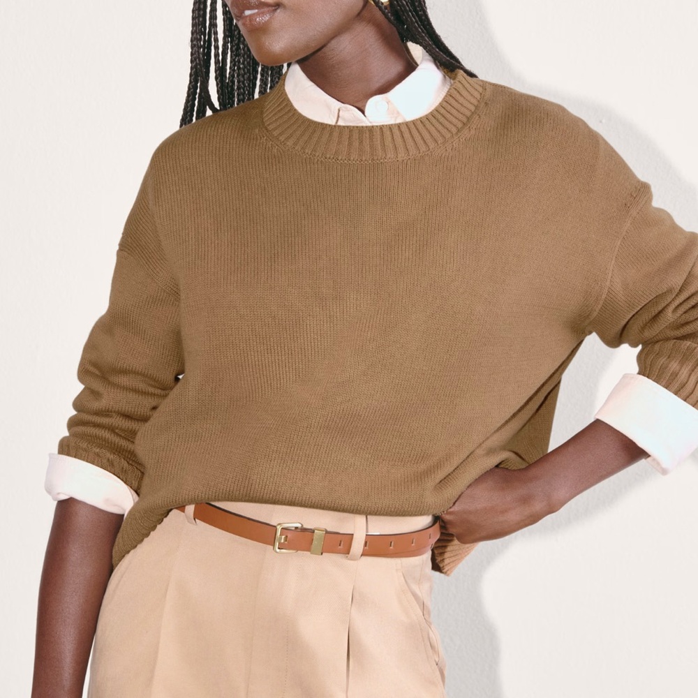 Everlane The Boxy Sweater in Everyday Organic Cotton Classic Tan-Size Small